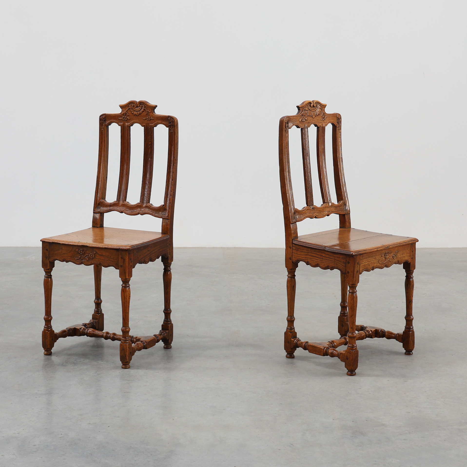 Pair of Antique carved oak side chairs, France 18th century -img